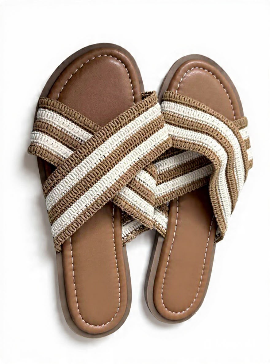 Sandalia Slide MIA Amore de Tiras Cruzadas Tejidas Café/Blanco para Mujer